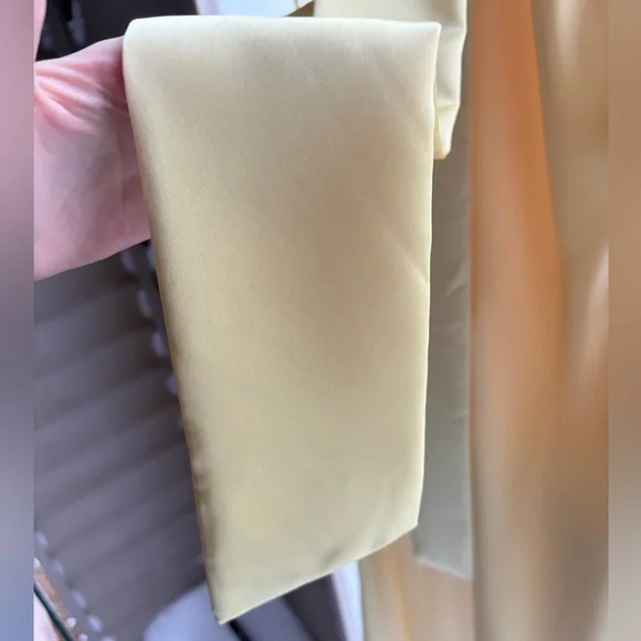 🆕🌼 Antonio Melani Darah Satin Butter Yellow Maxi Dress Size 16 Formal Gown Chic - Picture 17 of 17